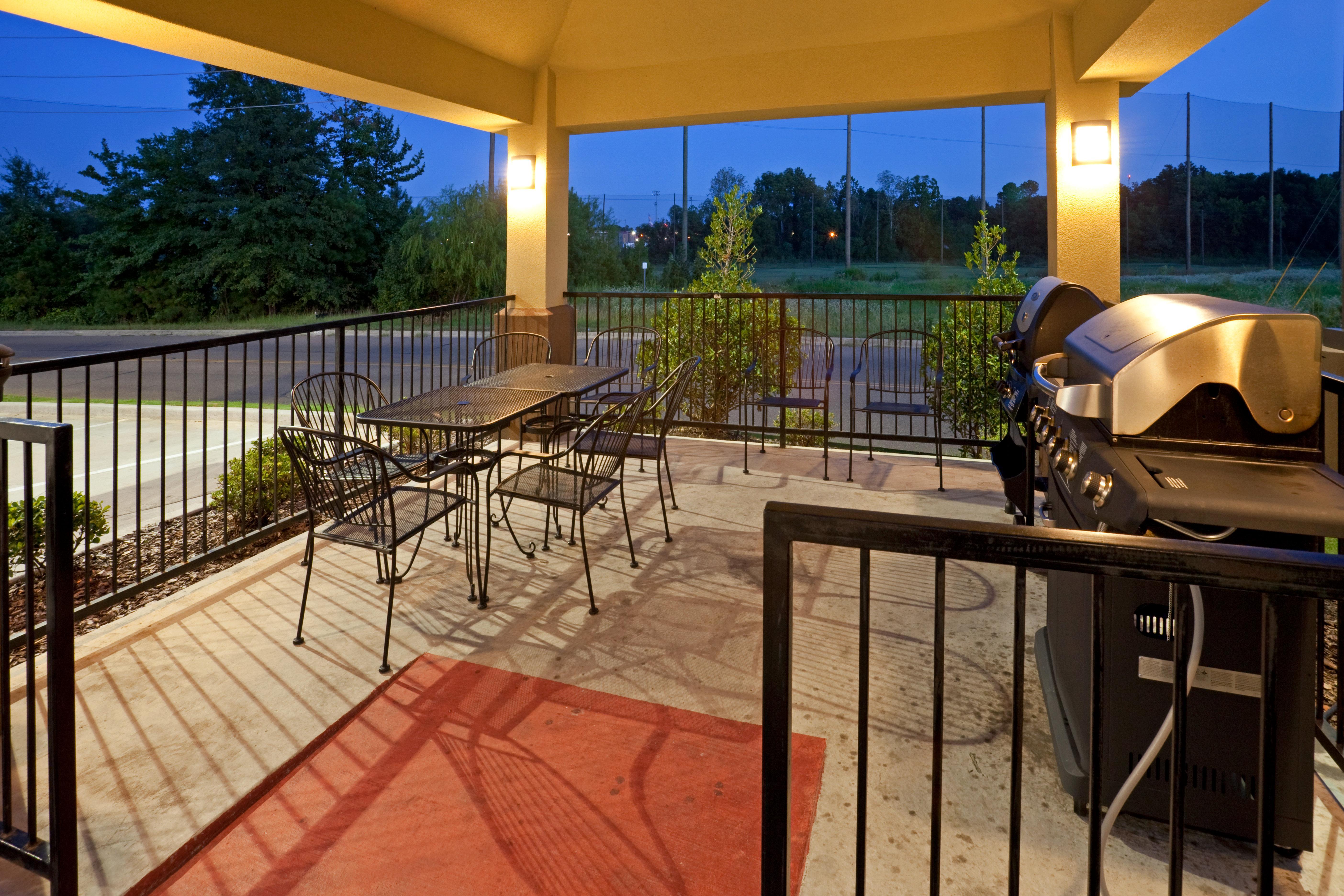 Candlewood By Ihg Hotel